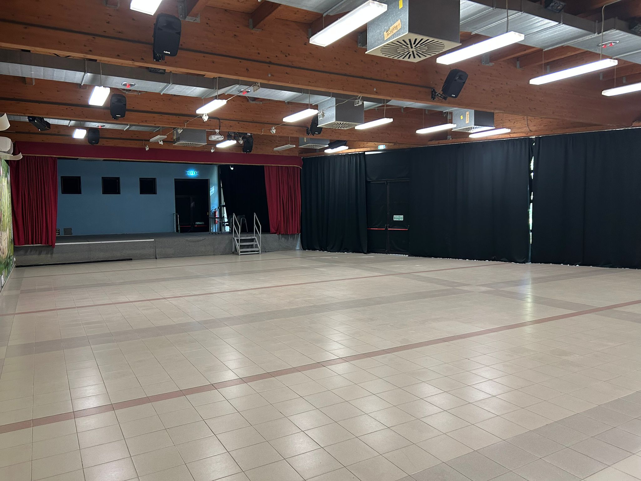 Streaming and Prizes Stage